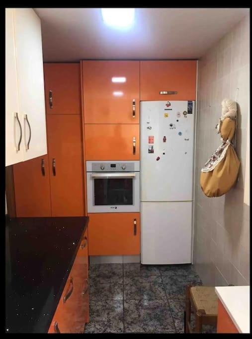 Mar Y Gibraltar: ¡Tu Refugio! Apartment La Linea de la Concepcion Bagian luar foto